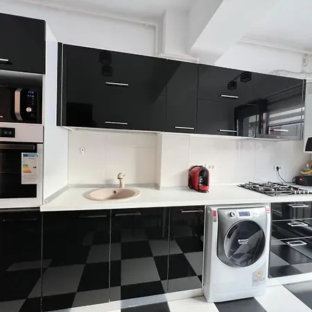 Macris Bliss Suits Apartment Constanta
